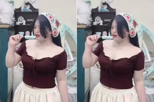 Ảnh thumbnail video Làm tình em hàng múp đến mức co giật vì khoái cảm